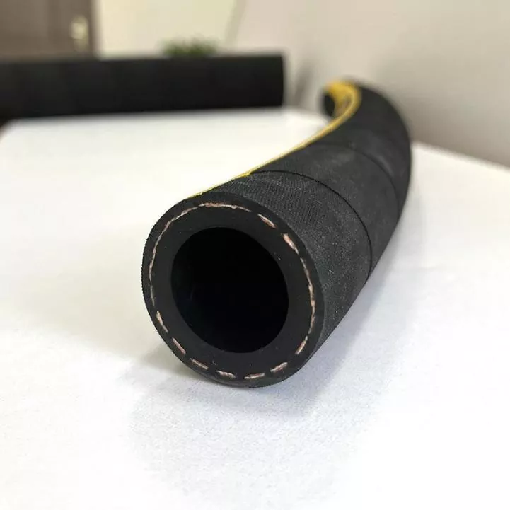 Mangueira de borracha reforçada com tecido