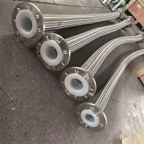 Mangueira metálica flexível